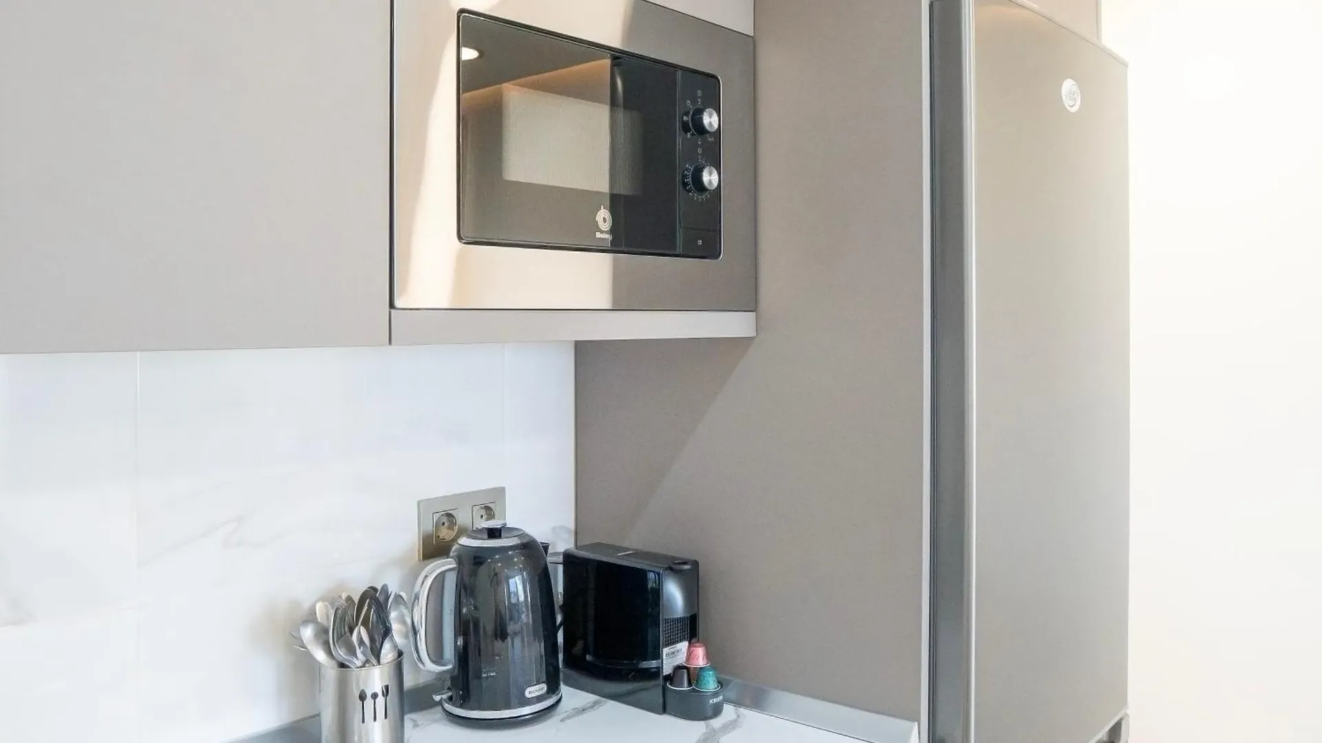 Newly Renovated, Luxurious Apartment With A Heated Pool, 259 San Miguel de Abona Holiday home